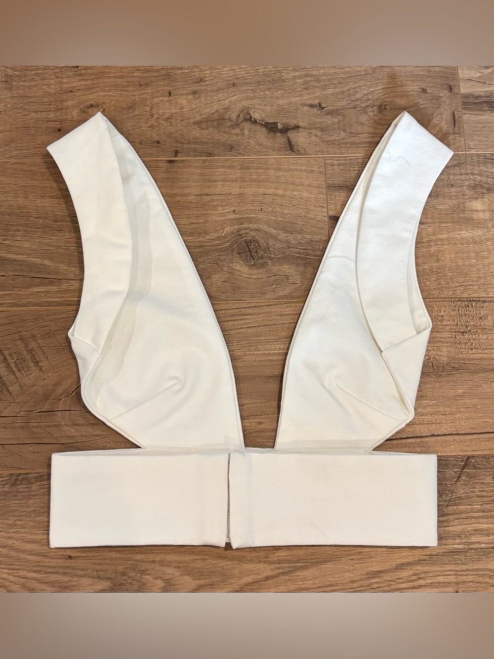 Solace London White Cropped Plunge Top – Size 0 - Picture 2 of 6